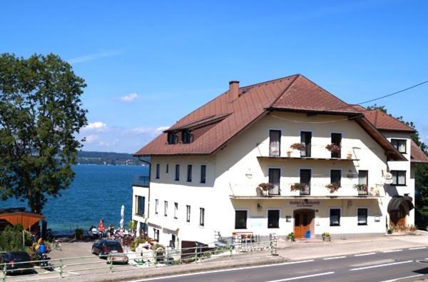 Gasthof Mit Seeterasse & Appartements Zur Landeroith Вайреґґ Екстер'єр фото